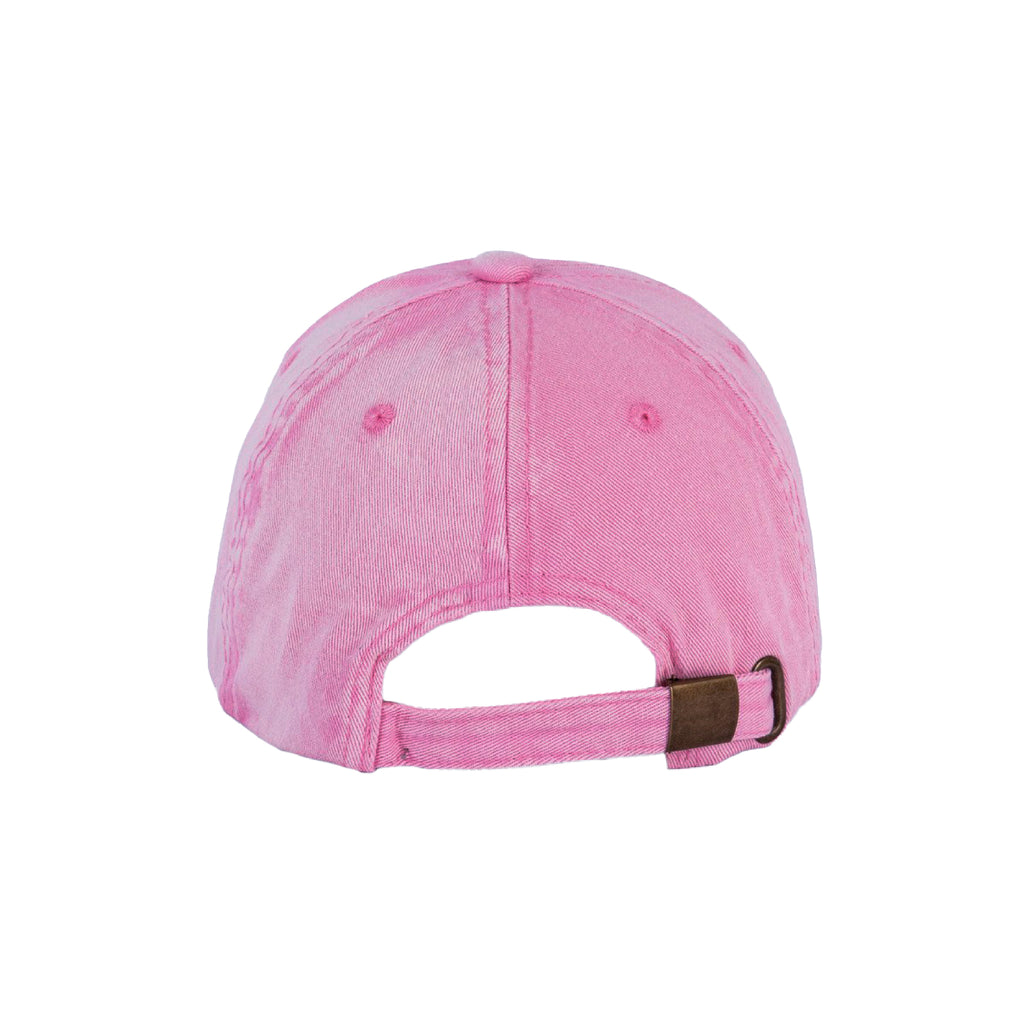 6 panels pink washed dad cap. Adjustable rear fastening with metal buckle.